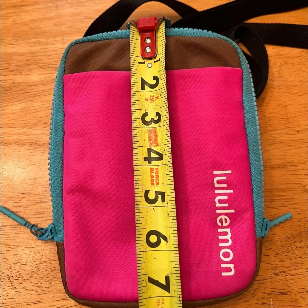 Lululemon Athletica Pink and Blue Crossbody Bag Stylish and Compact - Picture 7 of 7